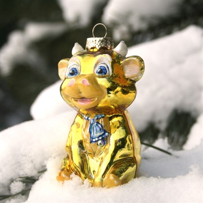 Золотой Бычок Малыш Ёлочная игрушка от мастерской Glass Almazz - фото 5001